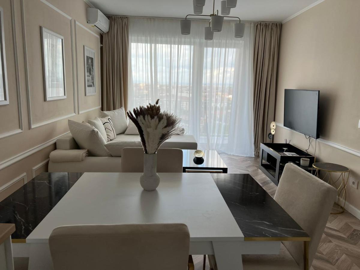 Glim Suite Орадя Екстер'єр фото
